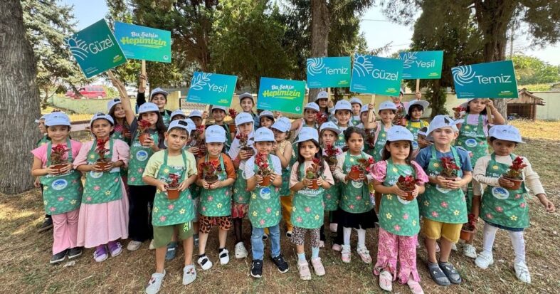 Minik bahçıvanlar geleceğe yeşil miras bırakıyor