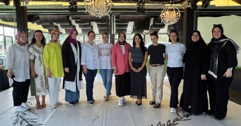 SGM hobi atölyesi öğrencileri ve ailelerinden renkli buluşma