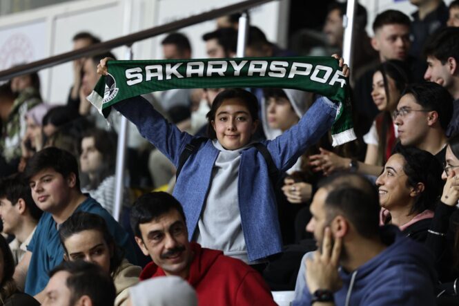 Büyükşehir Basketbol Takımı, Kütahya BSK Karşısında 80-51’lik Farkla Kazanarak 17. Zaferini Aldı