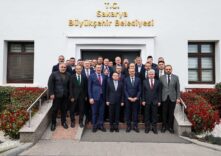Adalet Bakanı Akın Gürlek, Sakarya Büyükşehir Belediyesi’nde Şehrin Kardeşlik ve Sanayi Potansiyelini Değerlendirdi